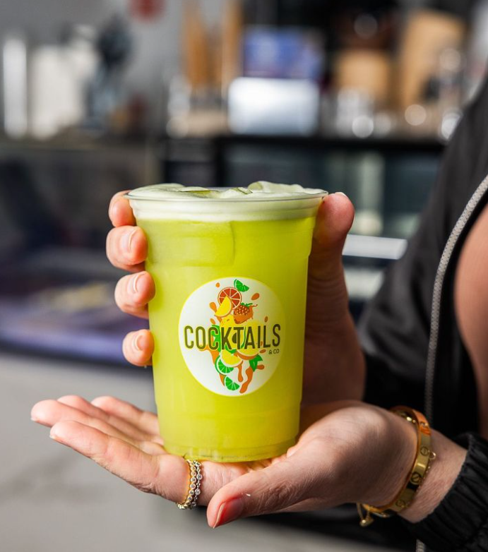 Refreshing Sugarcane Juice: Naturally Hydrating